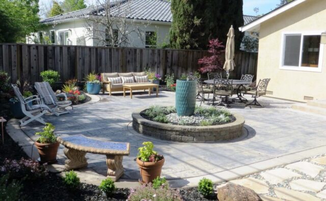 backyard-spaces-jpm-landscape-img~6151511606d34d90_14-1014-1-d5f07f5 (1)