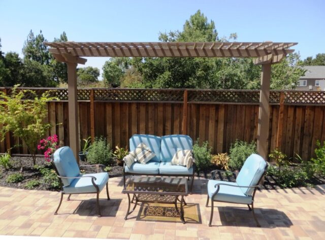 backyard-spaces-jpm-landscape-img~ebc14e2b03f53454_14-1049-1-3e2796b (1)