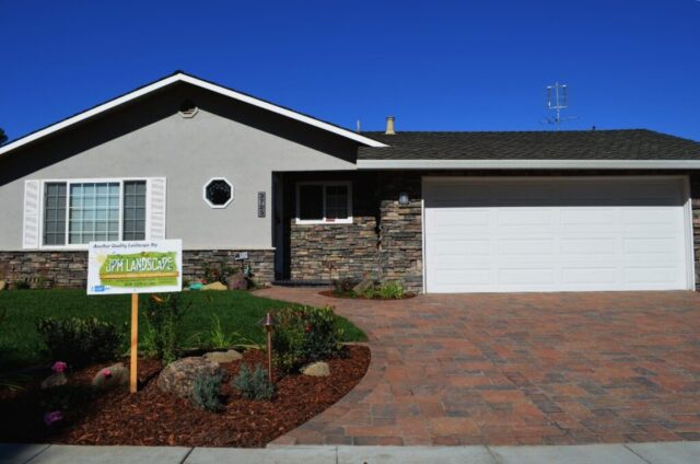 front-yard-landscape-jpm-landscape-img~cd1142f600fc72d5_14-7933-1-31ac76d