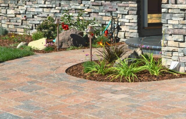 front-yard-landscapes-jpm-landscape-img~0cf1779c016e49f7_14-5846-1-dd5a24b