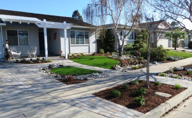 front-yard-landscapes-jpm-landscape-img~32d1e58204acaeb6_14-7078-1-5989317