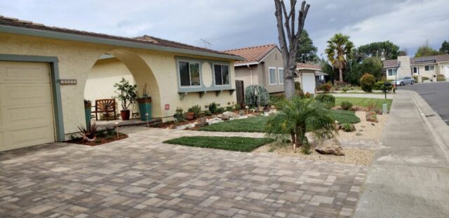 front-yard-landscapes-jpm-landscape-img~39916c710c9ceede_14-8571-1-0a25a7c