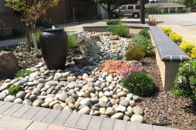 front-yard-landscapes-jpm-landscape-img~9d41f08b03c4cd52_14-0335-1-6114d7a