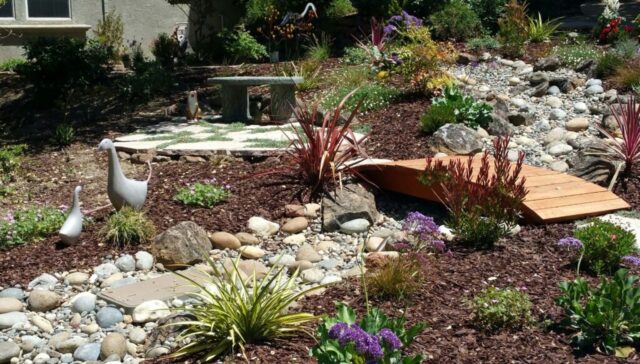 front-yard-landscapes-jpm-landscape-img~def1f8ab0803eb20_14-8399-1-201767c