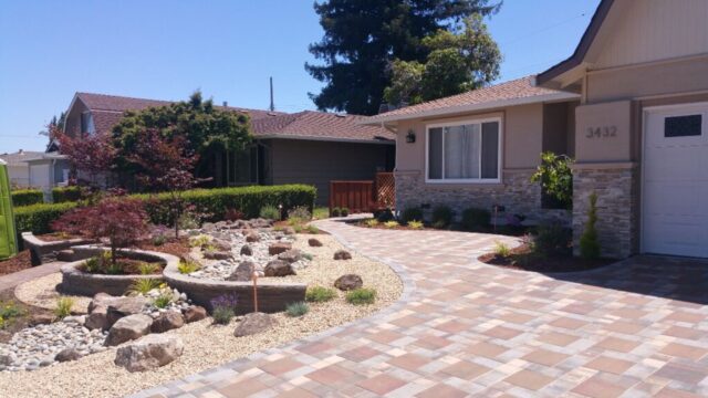 front-yard-landscapes-jpm-landscape-img~eb61370707865fc7_14-9278-1-c15bef1