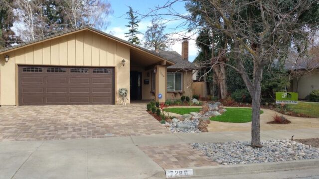 front-yard-landscapes-jpm-landscape-img~f2d131a104d54abd_14-3818-1-e9c7ef6