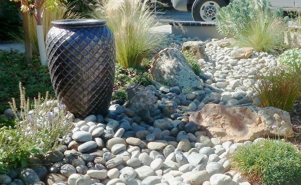 garden-accents-jpm-landscape-img~4c71942000fbb5e8_16-7950-1-6ec4d2a