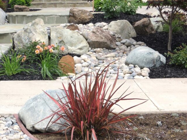 garden-accents-jpm-landscape-img~f0f1b0d0038986f1_14-9623-1-d6348ab