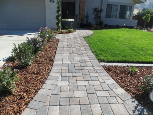 interlocking-pavers-jpm-landscape-img~1e816d7d0275f3c0_14-9280-1-59b2f71